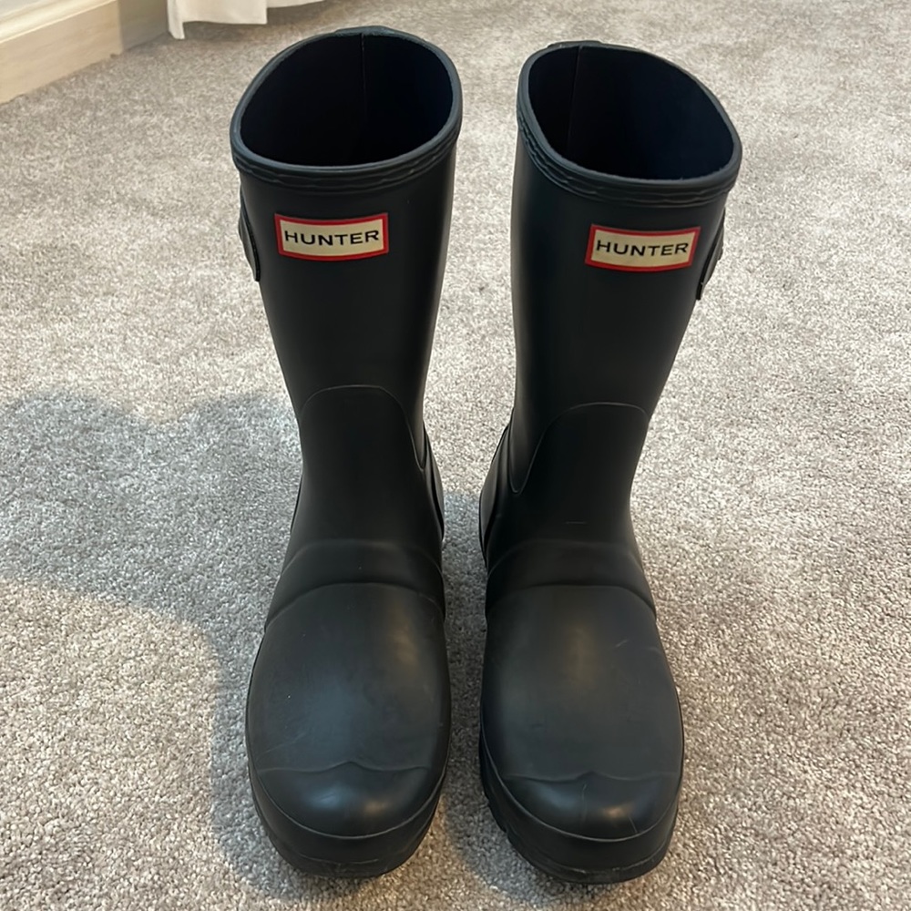 Hunter Original Short Rain Boots in navy